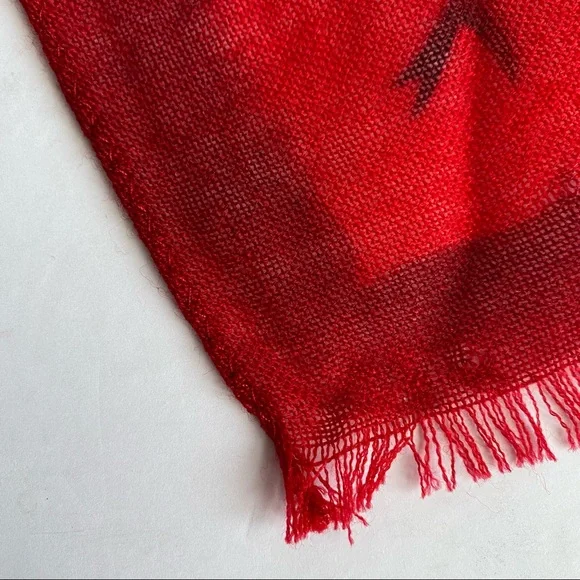 Hand-painted wool Rectangular Scarf - Picture 5 of 7